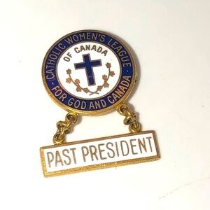 Vtg Birks Gold Filled Catholic Women’s League For God & Canada Enamel Pin 1”
